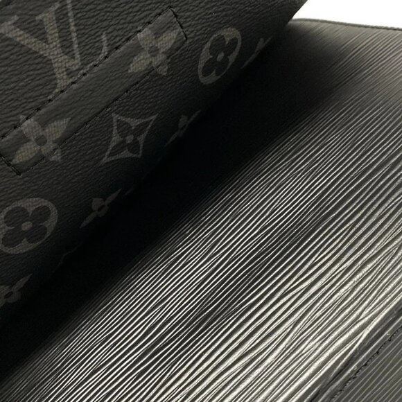 Auth LOUIS VUITTON New Flap Messenger M58492 Noir Epi - RFID : confirmed - Picture 13 of 16